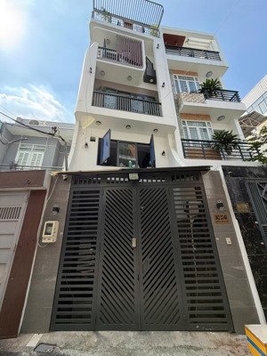 bán gấp hxh nguyễn văn khối p9 4x18m,4 tầng,5 pn, 6wc, 8.8 tỷ