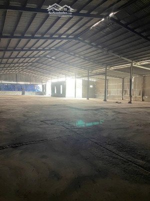 bán đất * nhà xưởng * bình điện 250kw, dt: ngang 20m2 dài 87m2. mặt tiền quốc lộ 51