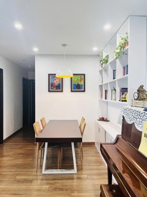 căn 59.8m² 2pn 6th element full nội thất đẹp, hiếm, sẵn bán