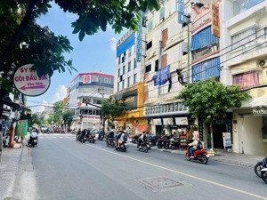 bán khách sạn 3 sao - gồm 45 phòng vip tại số 18 đường bùi thị xuân, quận 1- giá tốt 115 tỷ