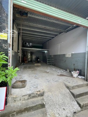 cho thuê nhà cấp 4 đường bến lội, tân tạo, bình tân. dt: 4x15m, cấp 4