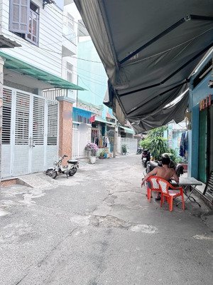 hoàng xuân nhị, tân phú giáp q11
diện tích : 62m2 - nhỉnh 7tỷ