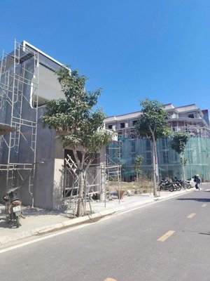 cặp đất đẹp duy nhất trục chính mk central city phủ hà đối diện shophouse giá tốt