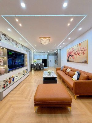 chính chủ cho thuê căn 50m2 toà ct4 vimeco nguyễn chánh. full đồ đẹp . giá 11tr/m2 - 