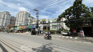 bán nhà góc mặt tiền đường nguyễn duy trinh, p. bình trưng đông, quận 2, dt 395m2, 105 tỷ