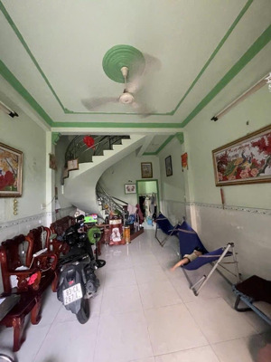 bình tân, hồ văn long, nhà đẹp, 60 m2, 2 tầng, ngay ngã tư gò mây gần lê trọng tấn, giáp tân phú