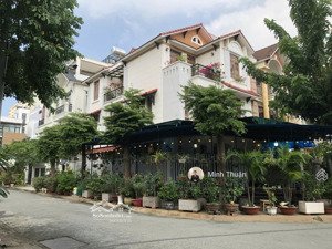 biệt thự ngay trần não - 12 x 18m - dt: 216m2 - 3 tầng - nhà đẹp - full nt - giá siêu tốt chỉ 37 tỷ