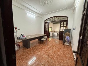 sang gấp hợp đồng thuê nhà nguyên căn mặt tiền cộng hoà, p13, tân bình - 4 tầng - giá thuê 50tr/th