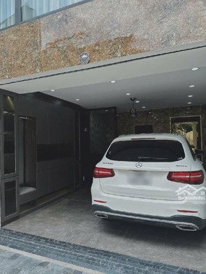 bán nhà đàm quang trung,sát cầu vĩnh tuy-nội thất nhập khẩu-6tầng thang máy-ô tô ngủ trong gara