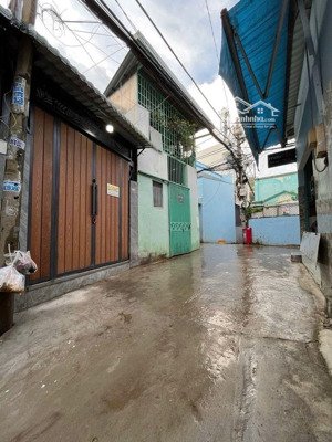 bán nhà quận 7 - 2 tầng - 40 m2- chỉ nhỉnh 3 tỷ