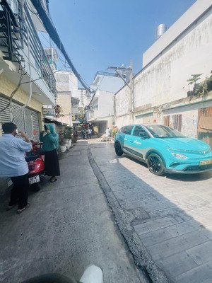 bán nhà 4x8.5m, 1lầu giá : 1tỷ 850tr, hẻm đường số 2 p.tân quy, q7