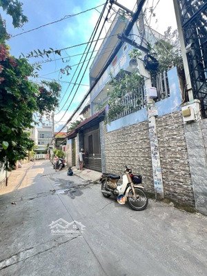 bán nhà cực rẻ hẻm oto ngay chung cư 4s linh đông 73m2 chỉ 5.55 tỷ gần phạm văn đồng