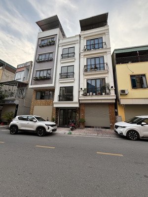bán nhà mới 4 tầng mặt phố kinh doanh tại phúc lợi 21/25m2 giá chỉ hơn 8 tỷ