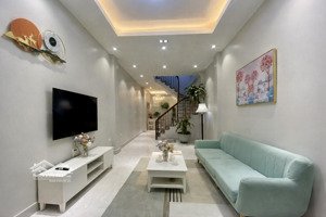 vf3 đỗ cửa! p. bạch mai, ngõ thông, bãi gửi ô tô, qh ổn định, thiết kế đẹp ở ngay, 45m2 x 5 tầng