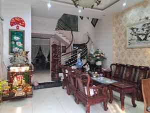 bán nhà 3 tầng 2 mặt tiền hẻm giá tốt khiếu năng tĩnh sát bên đường số 2c gần số 7