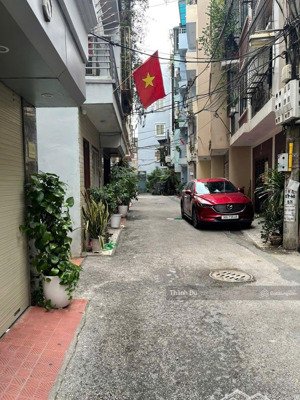 cho thuê nhà nguyên căn ngọc thuỵ, gara ô tô , full nội thất ngõ ô tô , gần trường pháp giá 13 tr