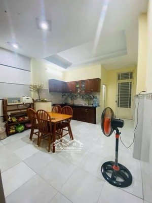 ngay aeon tân phú, nhà 2 mặt tiền, đường sơn kỳ tân phú, ngang 4x12.2m, nở hậu, giá 5.x tỷ tl.