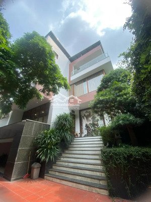 siêu phẩm biệt thự villa sân vườn ngõ nguyễn sơn, long biên