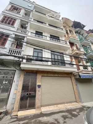 bán nhà riêng trần quốc hoàn 60m2 -mt 5m- ô tô vào nhà. 23 tỷ.