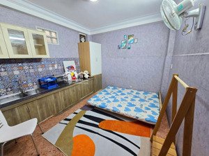 studio trệt- nguyễn kiệm - phú nhuận