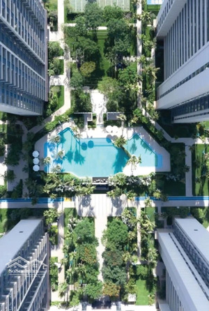 chuyển nhượng lại căn 2n view bể bơi nội khu tầng trung tòa y4