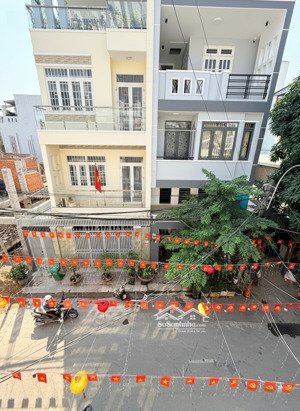 4,5 tỷ- 5 tầng- mt khu lý phục man- không có căn thứ 2