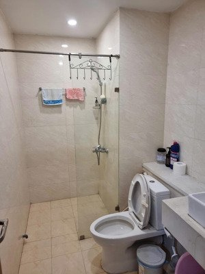 cần cho thuê gấp căn chung cư eco green city, địa chỉ 286 nguyễn xiển, thanh liệt, hà nội