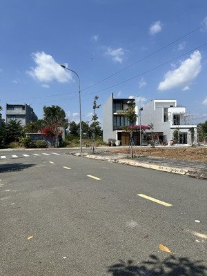 bán đất mặt tiền nguyễn văn hưởng khu hưng việt long tâm bà rịa 6x19m giá 3, x tỷ 