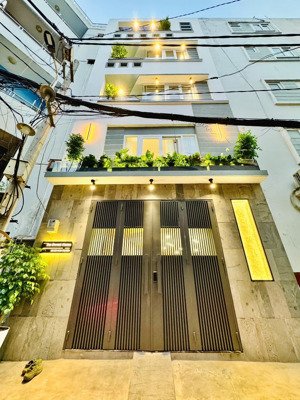 siêu hót! nhà mới, hẻm xe tải đoàn thị điểm, pn. ngang to 5.5m, 5 tầng (3 pn) chỉ 10 tỷ tl