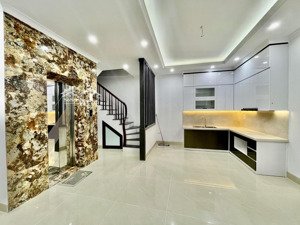 bán nhà phố trần duy hưng - nhà mới - thang máy - ô tô 10m - 3 mặt thoáng - thiết kế hiện đại