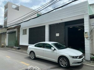 bán nhà mặt tiền chưa đến 90 triệu/mét, đường lê tấn bê, bình tân - dt: 12 x 30m - giá: 30 tỷ