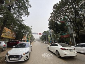 bán nhà 2 tầng 100m2 đối diện cổng công an huyện lập thạch, kinh doanh đắc địa. lh 