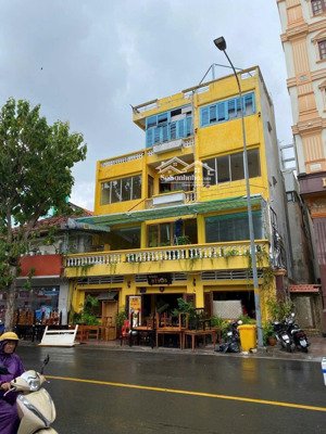 sản phẩm hiếm - mặt tiền khu sân bay, tân bình - 11 x 20m - xdm: hầm 8 tầng - hđt: 200 triệu