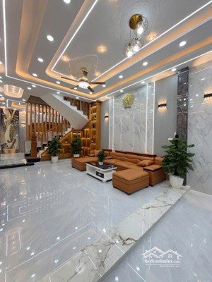 nhà 5 tầng đúc btct/ 4,8 x13m/ 4pn/ 6wc/ hẻm ô tô thông cạnh emart phan huy ích/ quận gò vấp.