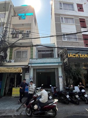 bán nhà mặt tiền tại trần quốc tuấn - p1 - gò vấp - giáp phan văn trị và phạm văn đồng chỉ vài mét