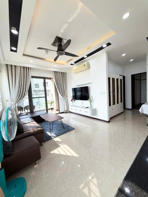 chính chủ bán nhanh căn hộ dockland sài gòn quận 7. góc - sổ hồng lầu cao, full nội thất giá 6,4 tỷ