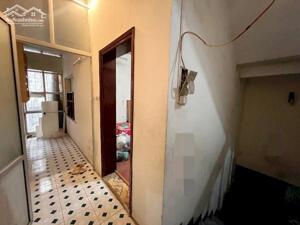 Quan Nhân nhà đẹp sau lưng nhà mặt phố 36m 7.6 tỷ gần ô tô mặt tiền rộng 3 thoáng nở hậu .