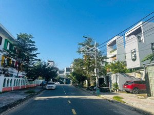 bán đất tặng nhà cấp 4, đường thanh lương 20 đối diện trường học & công viên !