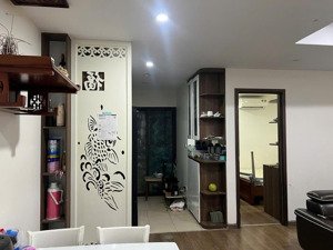 cho thuê cc osaka complex ngõ 48 ngọc hồi hoàng mai, 58m 2pn full đồ, 8tr