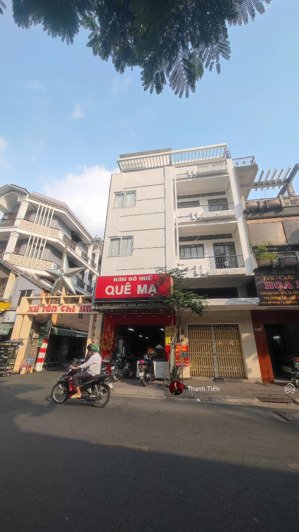 nhà mặt phố kinh doanh sầm uất. 4,5x18m. 5 tầng 10 phòng. dòng tiền 110tr/tháng - 23,8 tỷ tl