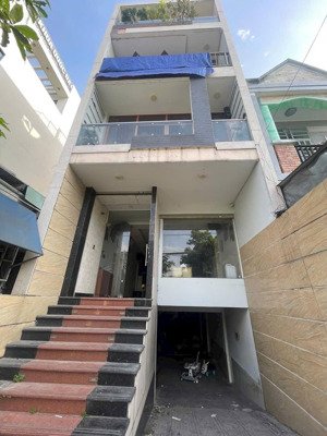 cho thuê toà nhà 1hầm 4 lầu mt đường man thiện tnpa q9 kd đa ngành vp