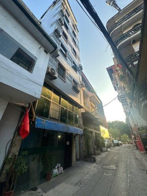 bán nhà dòng tiền mt5,2m dt 65m2 mặt phố to pháo đài láng