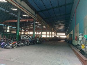 cho thuê kho xưởng kv: 8.000m2, xưởng: 5.000m2, kcn tân tao, bình tân, có ba lan 7,5 tấn