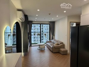 cắt lỗ! bán nhanh 2n1vs đủ nội thất đẹp 55m2 chỉ 4.8 tỷ tại shaphire vinhome smart city, tầng trung