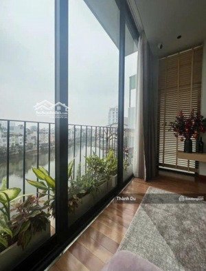 cho thuê nguyên căn nhà 53m2 8t thang máy ga ra ô tô , full nội thất xịn nguyễn văn cừ giá 28 tr