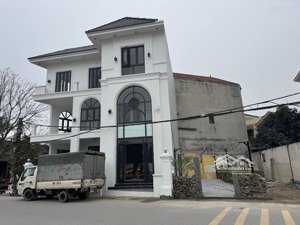 đất mặt đường nhị khê, quán gánh, ngọc hồi 59.5m2 giá 9tỷ