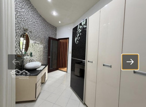 bán nhà khu dân cư phú mỹ, quận 7 - biệt thự 478m2 - 3tầng - lô góc 2 mt - ngang 25,2m - 68tỷ688.