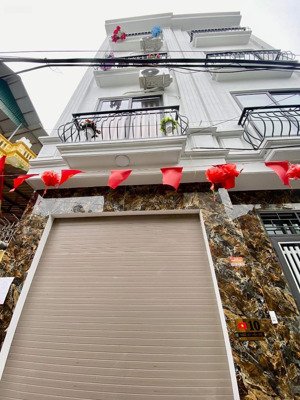 quá rẻ!!! chỉ với 5 tỷ có ngay nhà 36m2 di trạch hoài đức