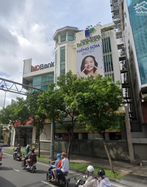 bán tòa vp mt nam kỳ khởi nghĩa q3, dt 24x27m cn 692m2, hầm 10 tầng 4.200m2, giá 600 tỷ