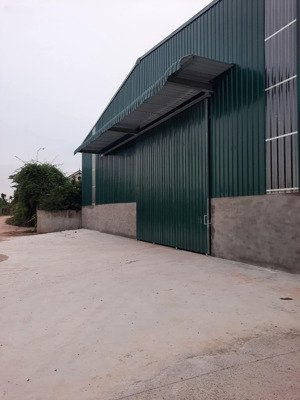 cho thuê kho xưởng trung giã sóc sơn 1200m khung zamin cao 12m. điện 3 pha, container đỗ cửa.